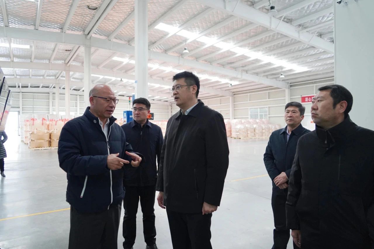 送温暖,提信心,谋发展1.jpg